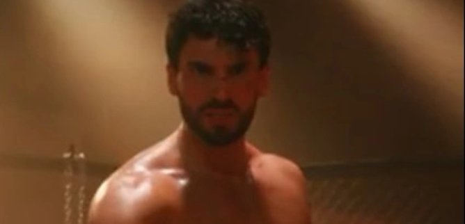 Турецкий сериал Она трофей 69 серия