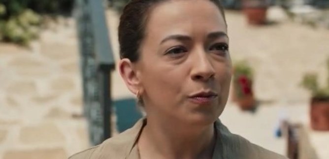 Турецкий сериал В меня влюбились тетя и сестра 47 серия