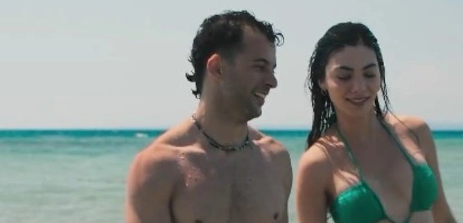 Турецкий сериал В меня влюбились тетя и сестра 52 серия