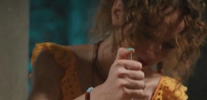 Турецкий сериал В меня влюбились тетя и сестра 69 серия