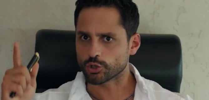 Турецкий сериал Большой роман из-за Маленькой лжи 25 серия