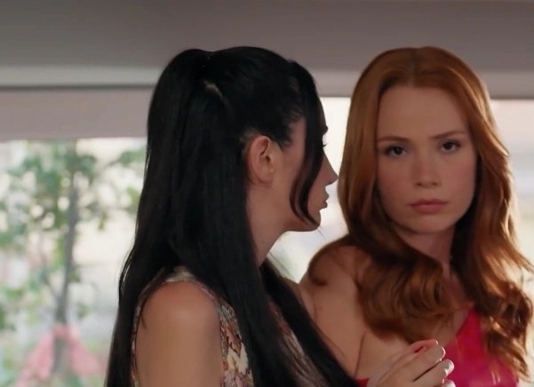 Кадр из Большой роман из-за Маленькой лжи