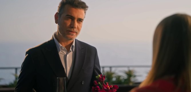 Турецкий сериал Тайный возлюбленный 10 серия