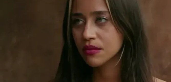 Турецкий сериал Большой роман из-за Маленькой лжи 71 серия