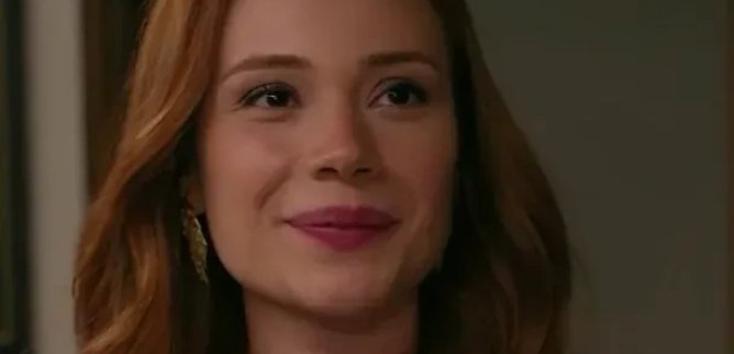 Турецкий сериал Большой роман из-за Маленькой лжи 47 серия