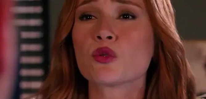 Турецкий сериал Большой роман из-за Маленькой лжи 66 серия