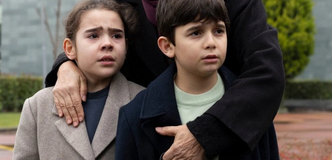 Турецкий сериал Беззащитные 44 серия