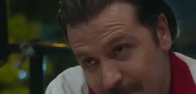 Турецкий сериал Дворовый парень 44 серия