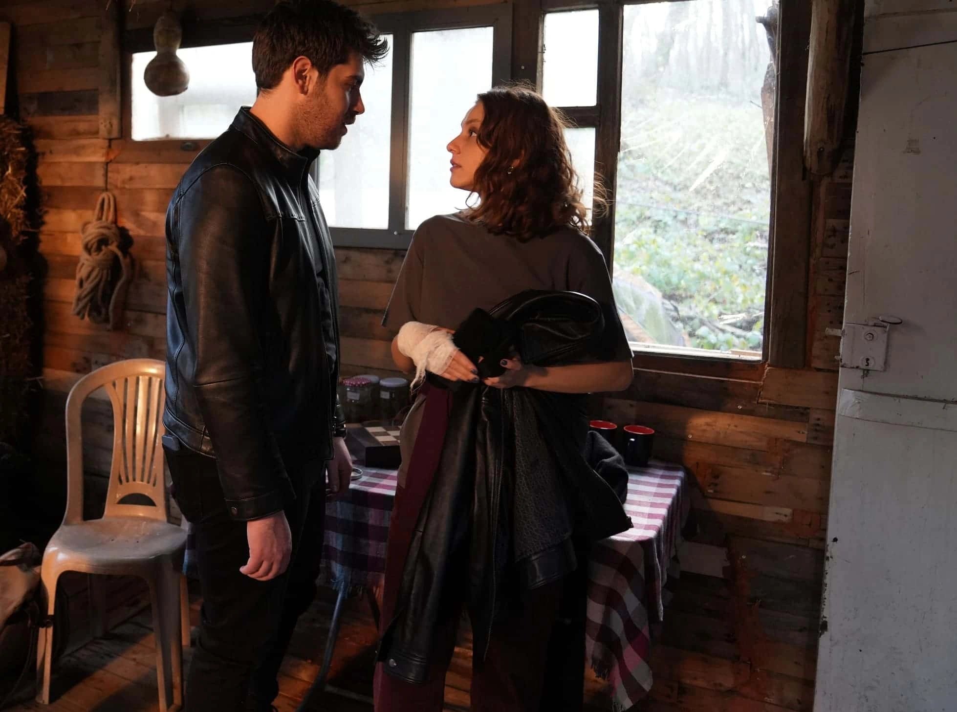 кадр из сериала "Словно сон"