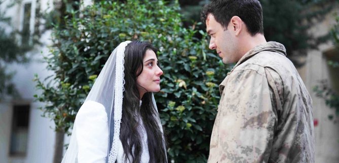 Турецкий сериал Ты тот, кого я люблю 1 серия