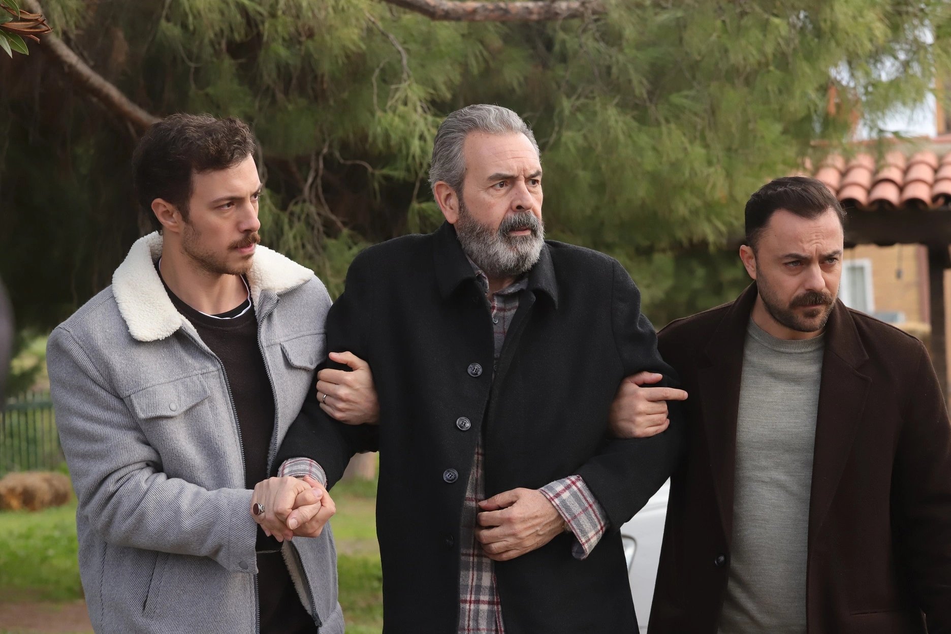 кадр из сериала "Дети рая"