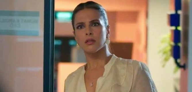 Турецкий сериал Нам не следовало встречаться 10 серия