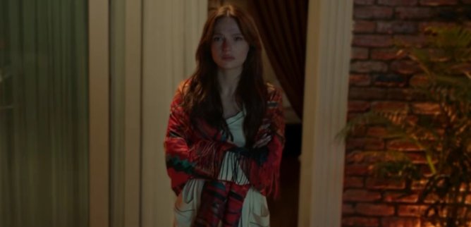 Турецкий сериал Под одним дождем 4 серия