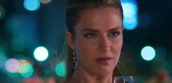 Турецкий сериал Нам не следовало встречаться 16 серия