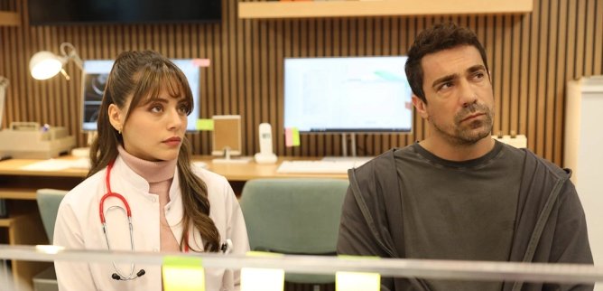 Турецкий сериал Доктор в другой жизни 2 серия