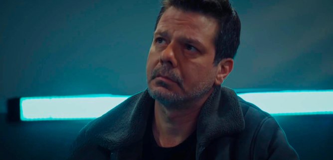 Турецкий сериал Опасные улицы 744 серия