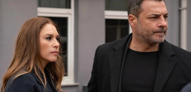 Турецкий сериал Клюквенный щербет 130 серия