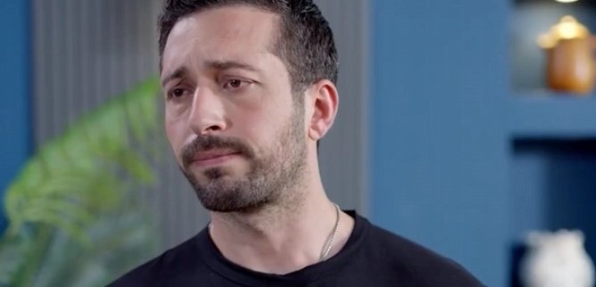 Турецкий сериал Меня видно? 49 серия