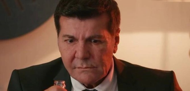 Турецкий сериал Нам не следовало встречаться 53 серия