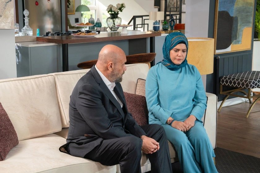 кадр из сериала Клюквенный шербет