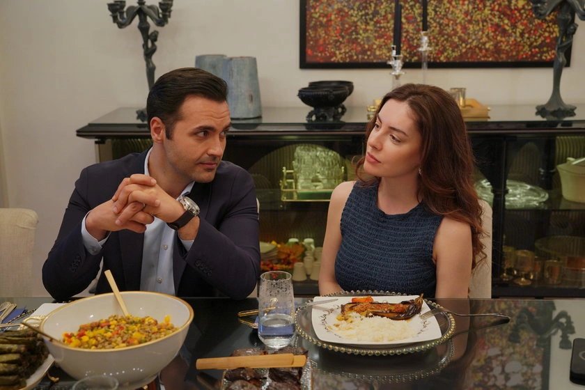 кадр из сериала Клюквенный шербет