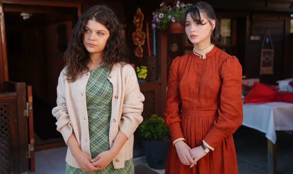 кадр из сериала «Дурнушка»