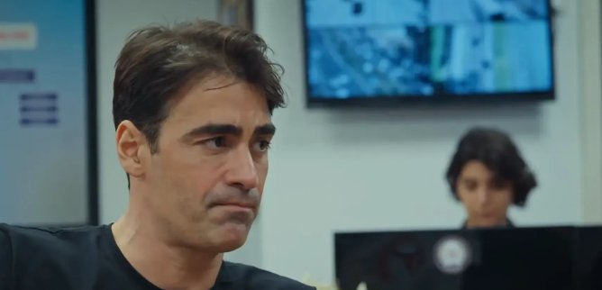 Турецкий сериал Опасные улицы 749 серия