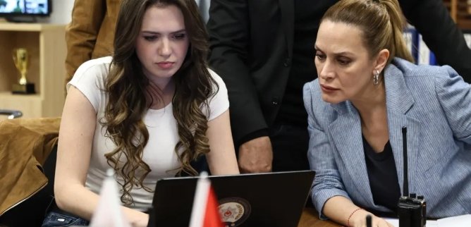 Турецкий сериал Опасные улицы 749 серия