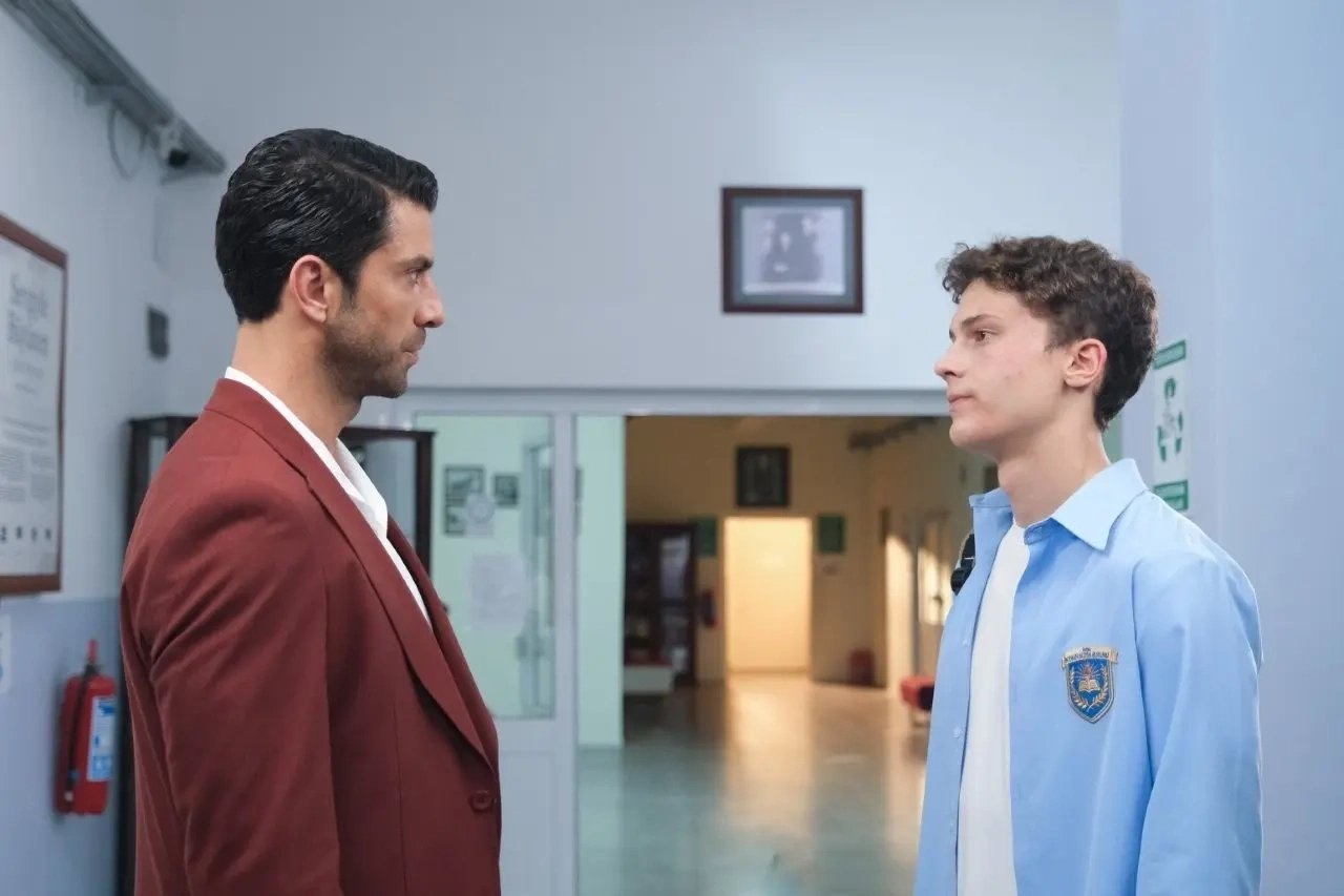 кадр из сериала "Еще 17"