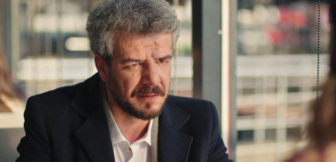 Турецкий сериал По имени Весна 76 серия
