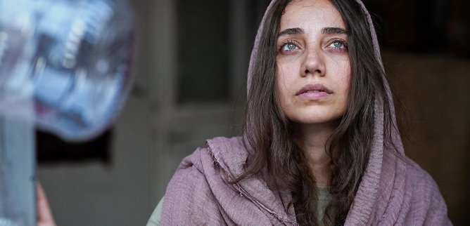 Турецкий сериал Твоя любовь &mdash; огонь 1 серия