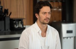 Турецкий сериал Возможно любовь 12 серия