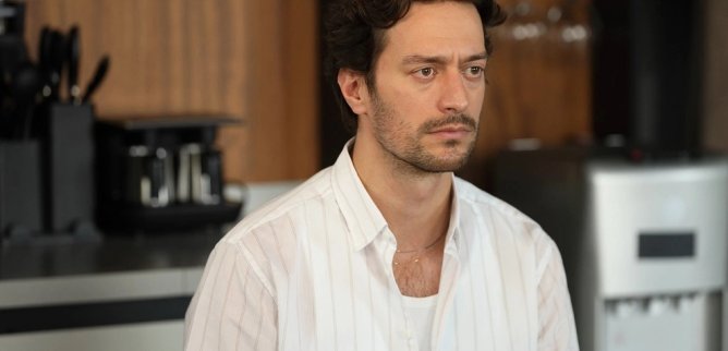Турецкий сериал Возможно любовь 12 серия