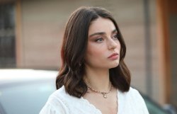 Турецкий сериал Возможно любовь 13 серия