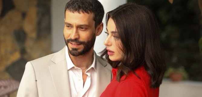 Турецкий сериал Возможно любовь 15 серия