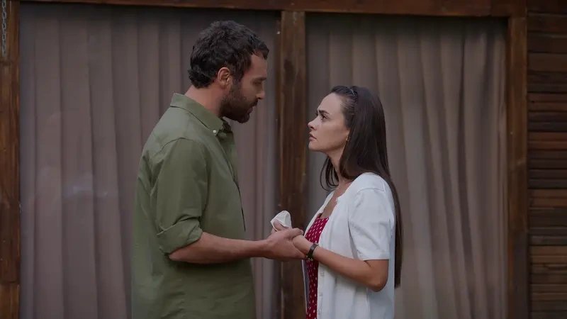 кадр из сериала "Брак - это прекрасно"
