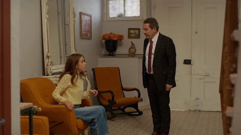 кадр из сериала "Брак - это прекрасно"
