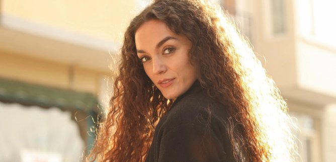 Турецкий сериал Доверенное 653 серия