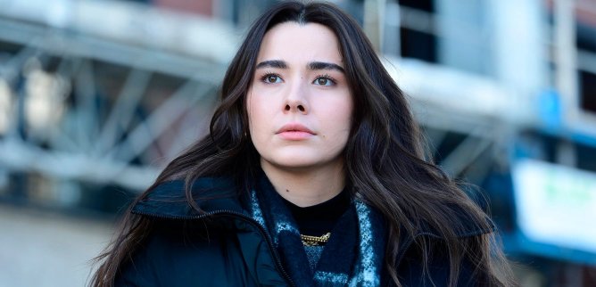 Турецкий сериал Предавать 21 серия