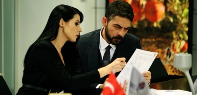 Турецкий сериал Любовь против судьбы 45 серия