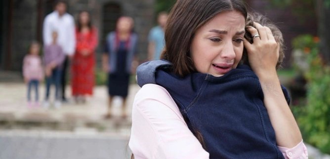 Турецкий сериал Истерзанная /  Ты расскажи, Карадениз 26 серия