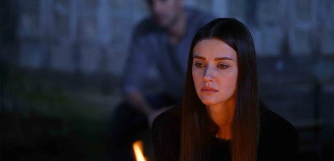 Турецкий сериал Истерзанная /  Ты расскажи, Карадениз 29 серия