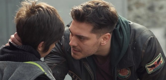 Турецкий сериал Защитник 1 серия