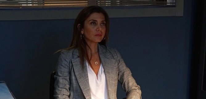 Турецкий сериал Большая маленькая ложь 38 серия