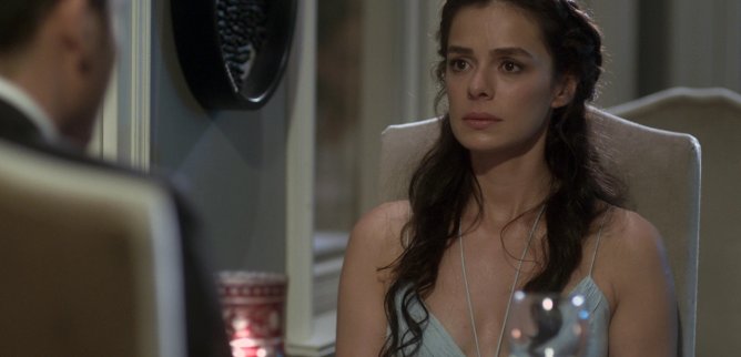 Турецкий сериал Женщина 2 серия