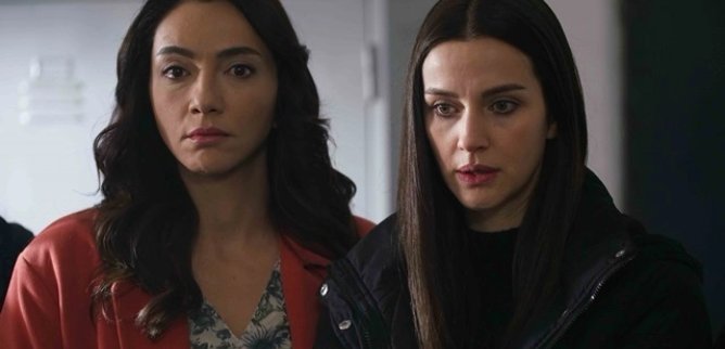 Турецкий сериал Истерзанная /  Ты расскажи, Карадениз 38 серия