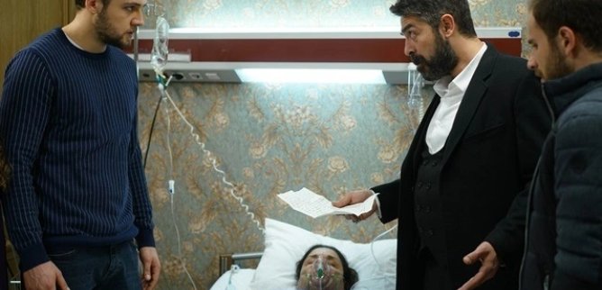 Турецкий сериал Истерзанная /  Ты расскажи, Карадениз 43 серия