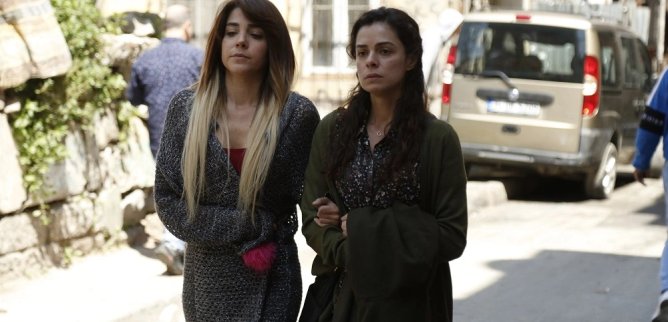 Турецкий сериал Женщина 61 серия
