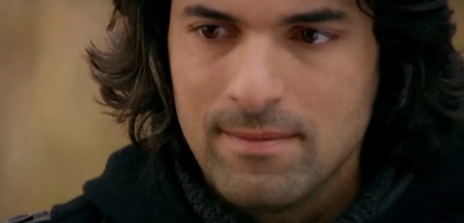 Турецкий сериал В чем вина Фатмагюль? 53 серия