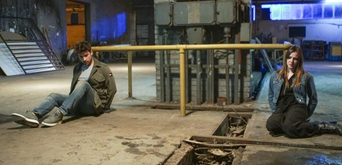 Турецкий сериал Не отпускай мою руку 42 серия